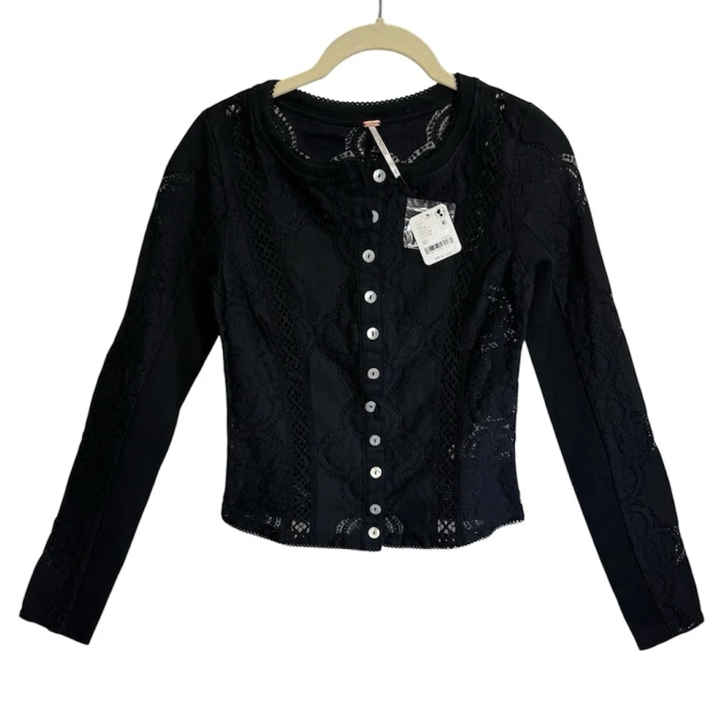 Free‎ People Jae Button-Up Top, Size XSMALL